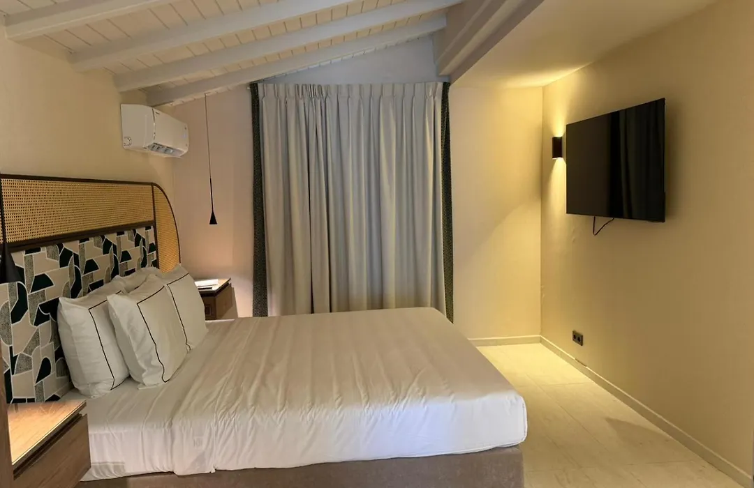 Papagayo Beach Resort (Adults Only)-1